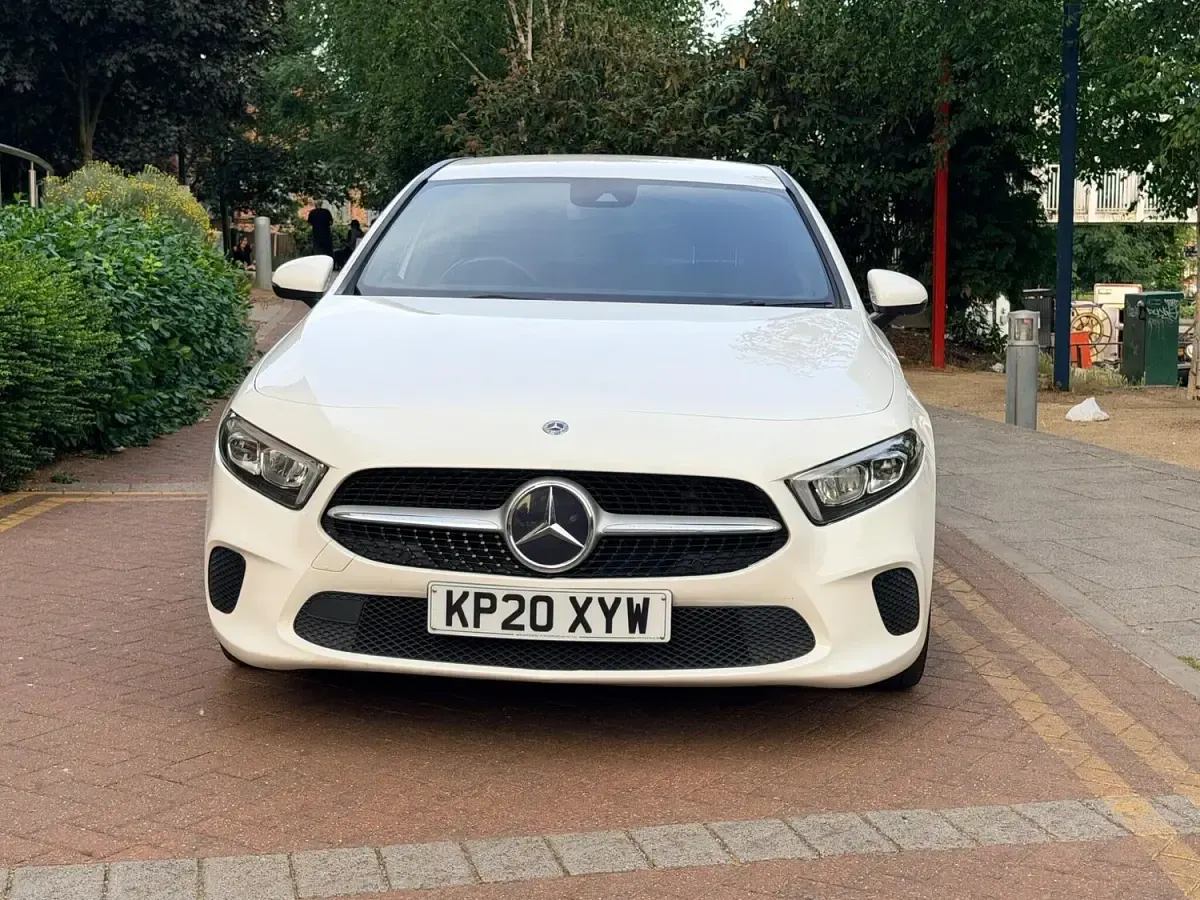 Used Mercedes A180 2020 White Hatchback