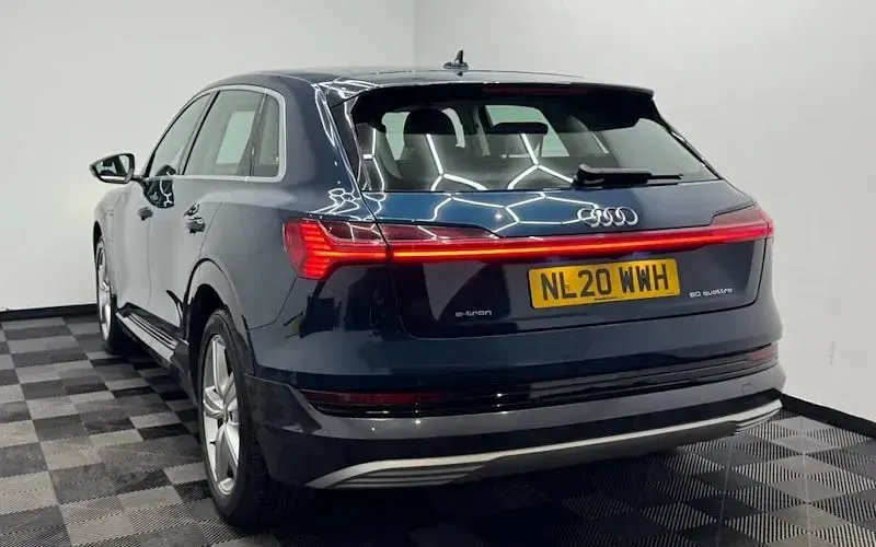 Used Audi e-tron Design 230 kW (313 HP) 2022 SUV