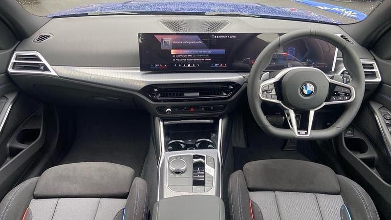 Usado BMW 320 M Sport 181 HP (133 kW) 2025 Azul Carrinha
