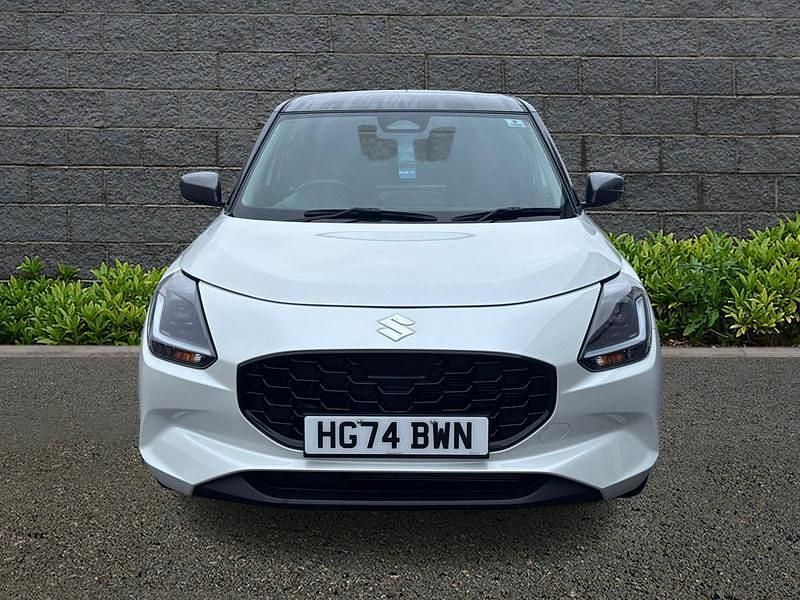 Used Suzuki Swift 82 HP (60 kW) 2025 White Hatchback