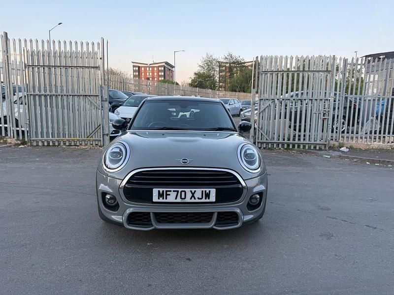 Begagnad Mini Cooper Hatch 2020 Grå Halvkombi