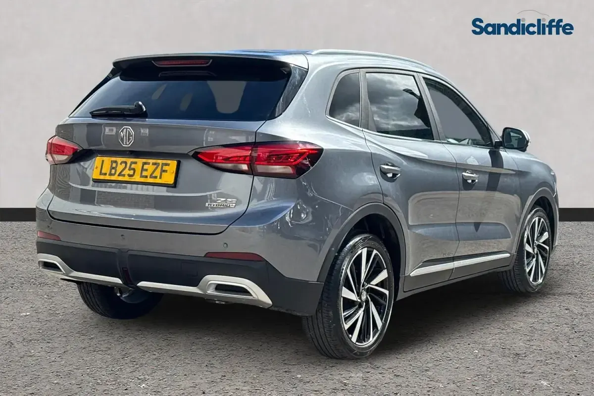 Used MG ZS Trophy 196 HP (144 kW) 2024 Metallic  hampstead grey SUV