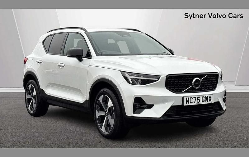 Used Volvo XC40 Plus 161 HP (118 kW) 2025 White SUV