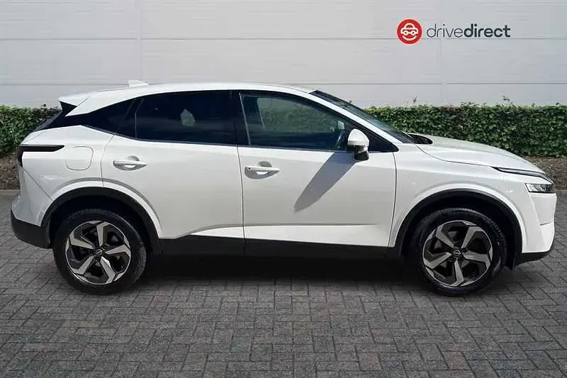 Used Nissan Qashqai N-Connecta 158 HP (116 kW) 2023 White SUV