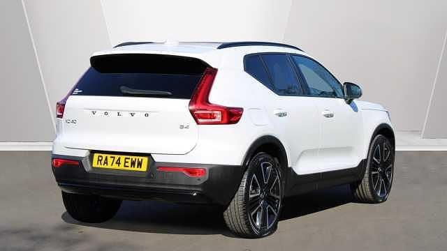Used Volvo XC40 Ultra 197 HP (144 kW) 2025 SUV