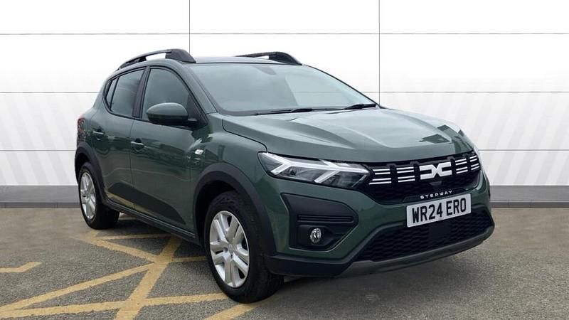 Green Used 2024 Dacia Sandero Expression Hatchback | £11,979 (Good price) - Image 1/3
