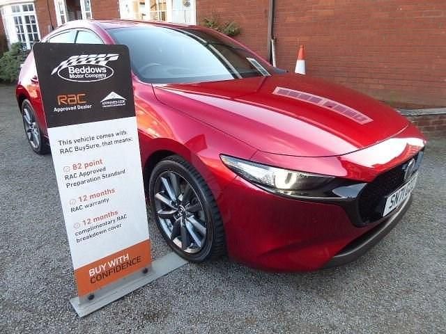 Usado Mazda 3 Inclusive 122 HP (89 kW) 2021 Vermelho Citadino