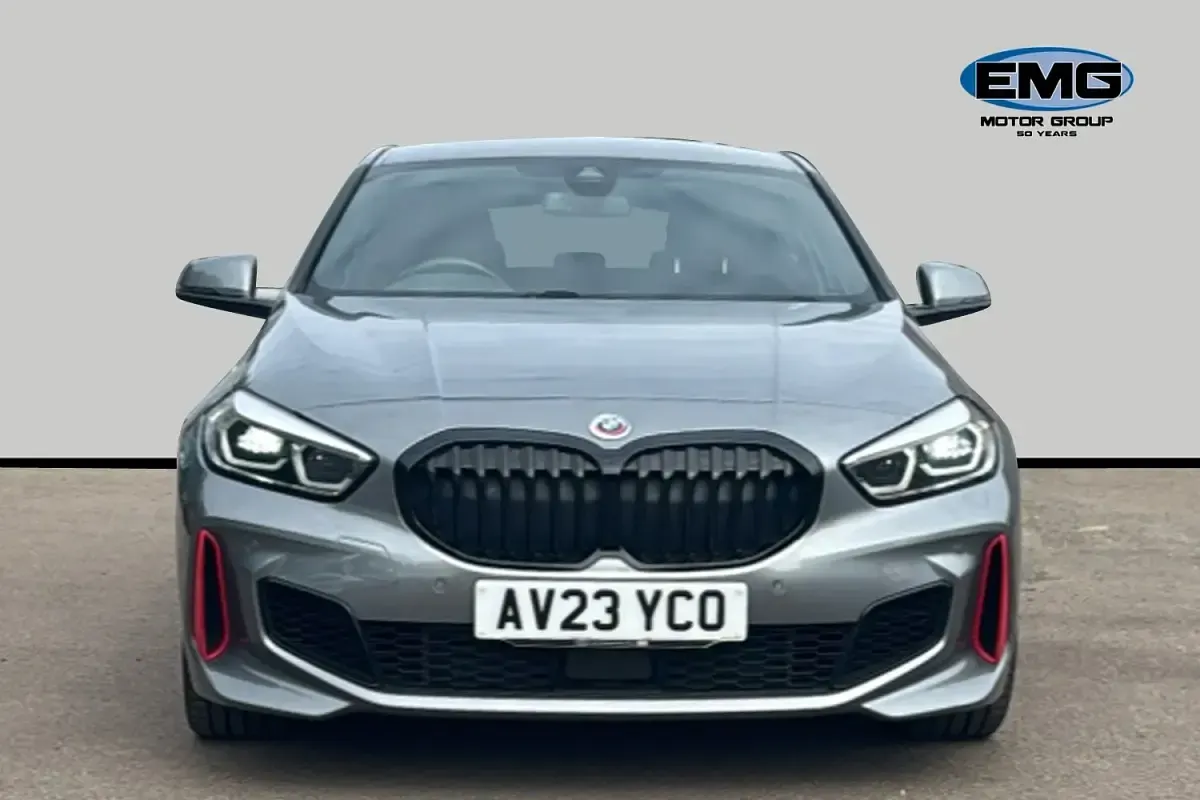 Usado BMW 128 Comfort Edition 265 CV (194 kW) 2023 Gris Utilitario