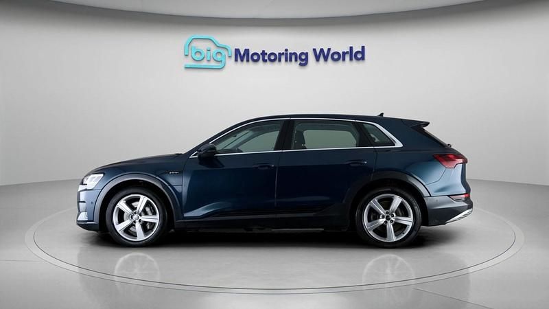 Used Audi e-tron 300 kW (408 HP) 2021 Blue SUV