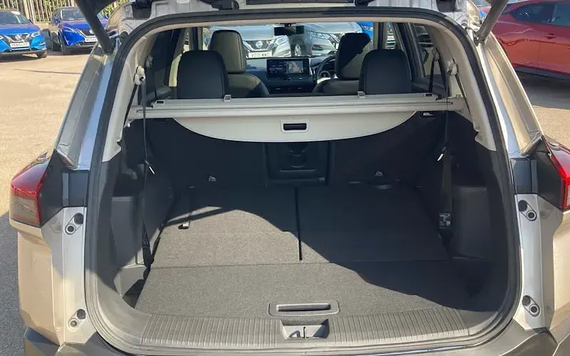 New Nissan X-Trail Tekna 163 HP (119 kW) 2026 SUV