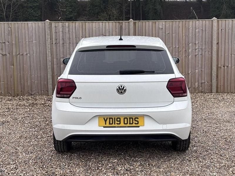 Used VW Polo SE 95 HP (69 kW) 2019 White Hatchback