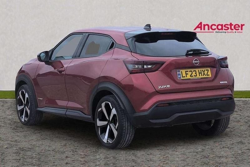 Used Nissan Juke Tekna 143 HP (105 kW) 2023 Red SUV