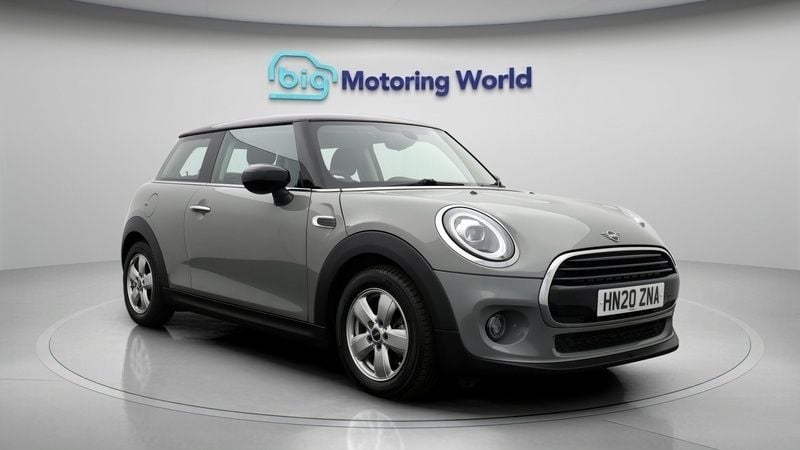 Used 2020 Mini Cooper Classic Hatchback | £11,800 (Fair price) - Image 1/4