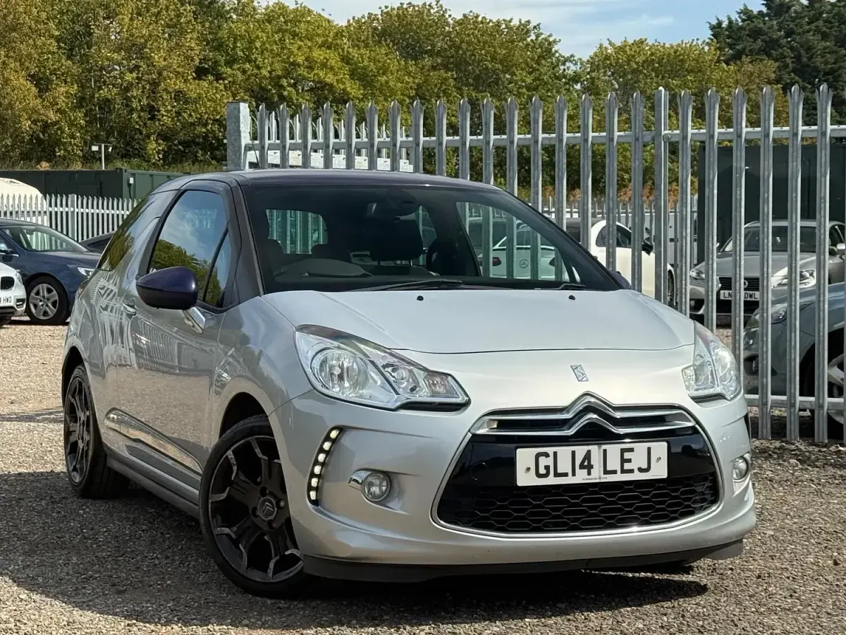 Used Citroën DS3 120 HP (88 kW) 2014 Silver Hatchback