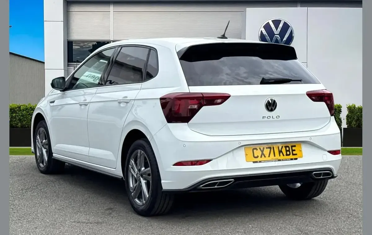 Used VW Polo R-line 95 HP (69 kW) 2021 White Hatchback