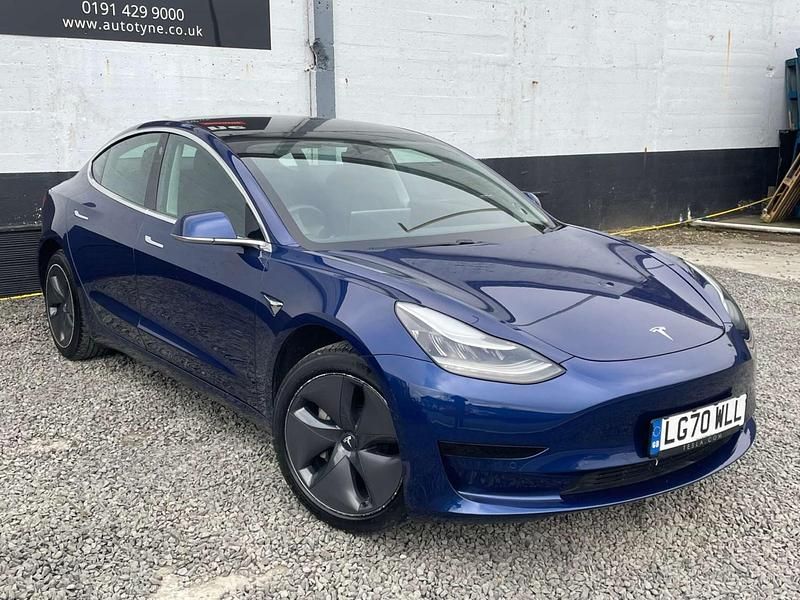 Used Tesla Model 3 Standard Range 239 kW (325 HP) 2020 Blue Sedan