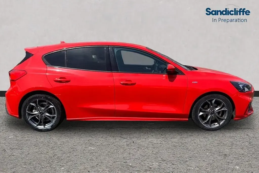 Used Ford Focus ST-Line 125 HP (91 kW) 2020 Hatchback