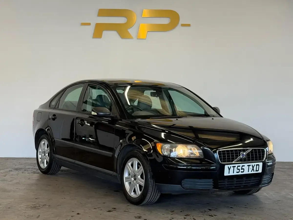Used Volvo S40 100 HP (73 kW) 2005 Black Sedan