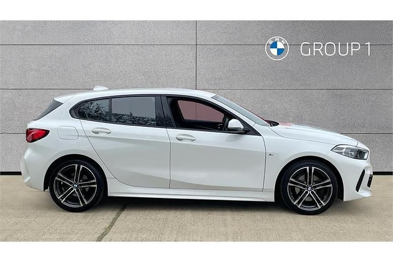 Used BMW 118 M Sport 136 HP (100 kW) 2023 White Hatchback