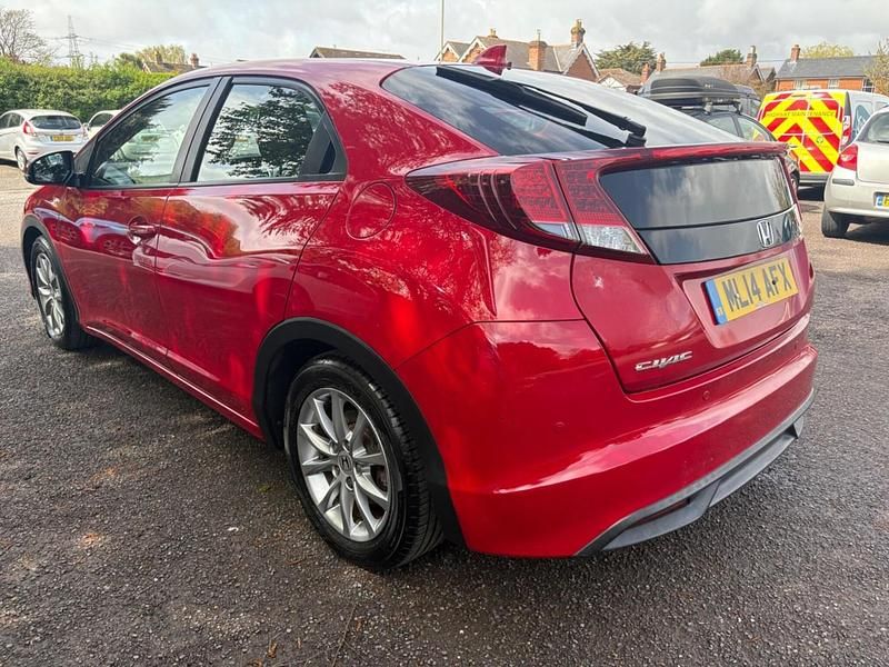 Used Honda Civic S 100 HP (73 kW) 2014 Red Hatchback