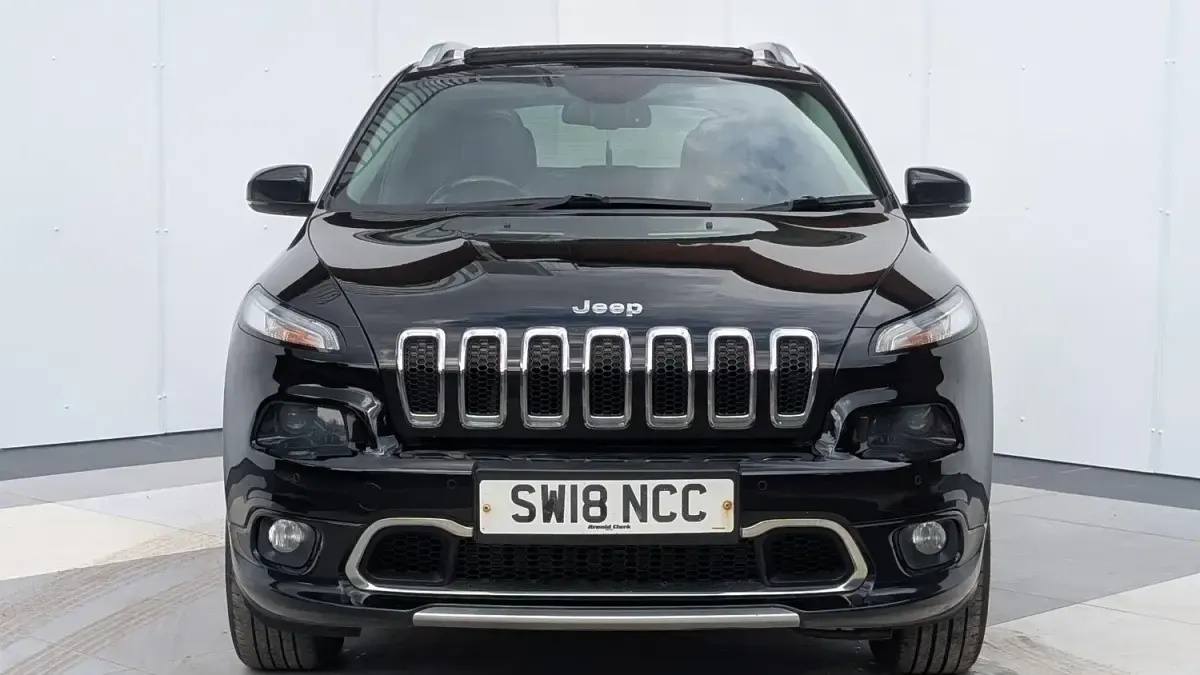 Begagnad Jeep Cherokee Overland 200 HK (147 kW) 2018 Svart SUV