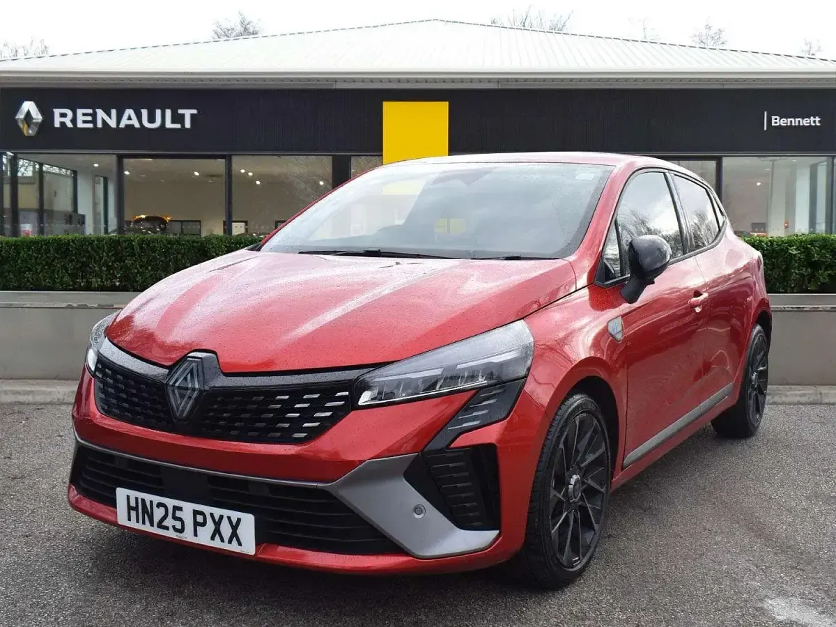 Used Renault Clio Esprit Alpine 90 HP (66 kW) 2025 Red Hatchback