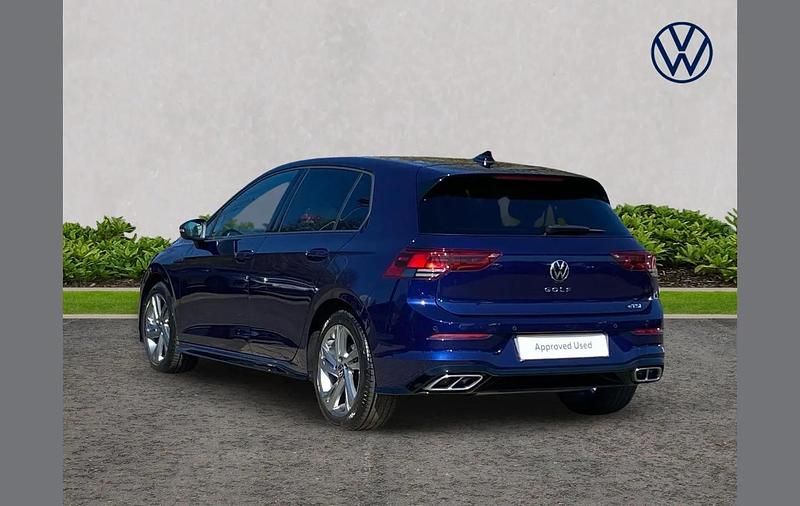 Used VW Golf VIII R-line 147 HP (108 kW) 2022 Blue Hatchback