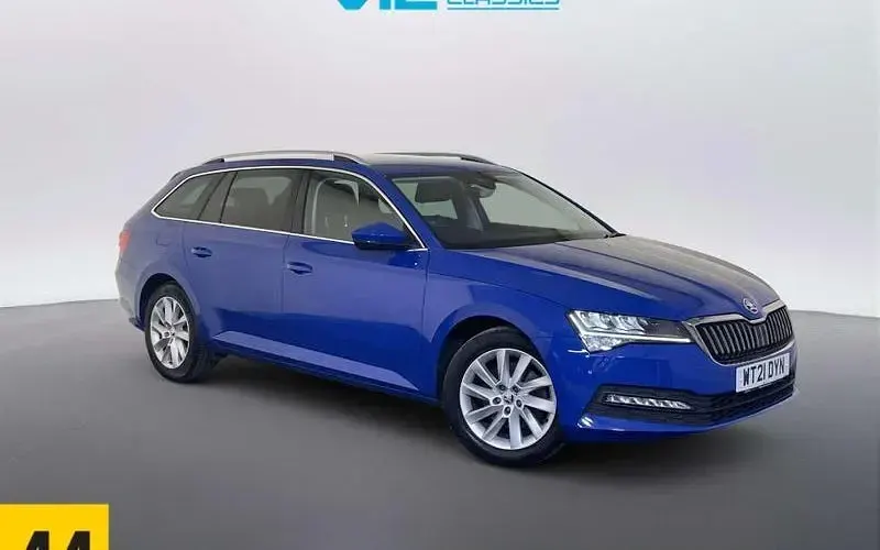 Used Skoda Superb SE Technology 150 HP (110 kW) 2023 Estate