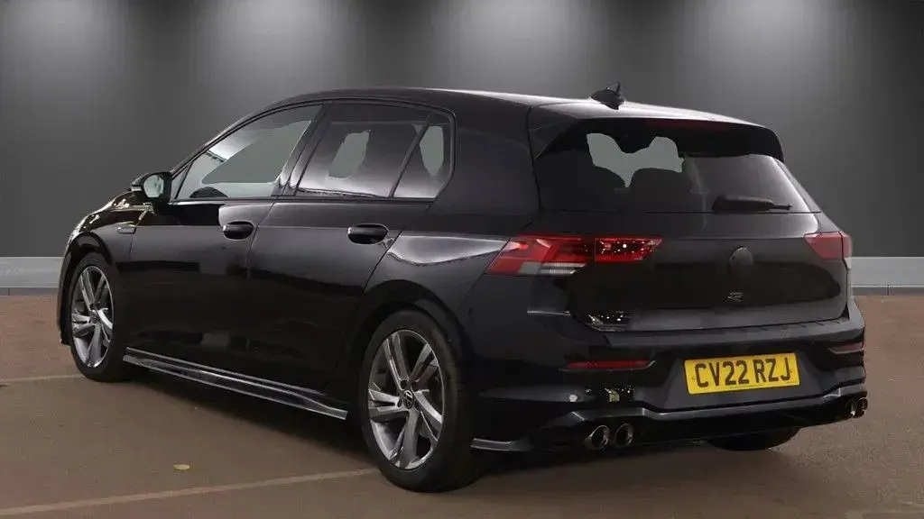 Used VW Golf VIII R-line 150 HP (110 kW) 2022 Black Hatchback