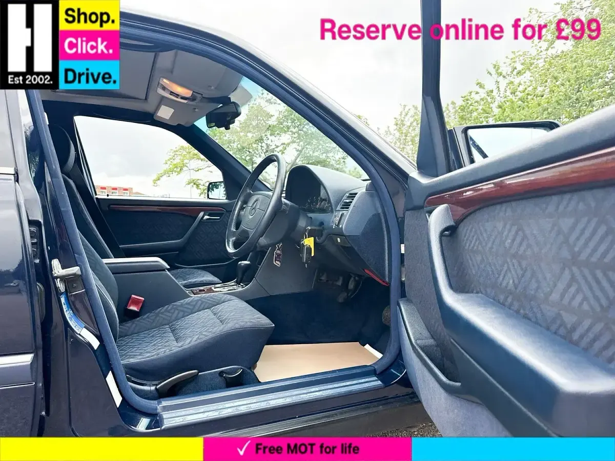 Used Mercedes C180 Classic 122 HP (89 kW) 1995 Blue Sedan