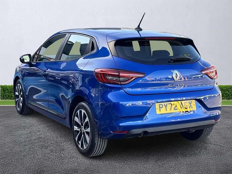 Used Renault Clio V Evolution 90 HP (66 kW) 2023 Blue Hatchback