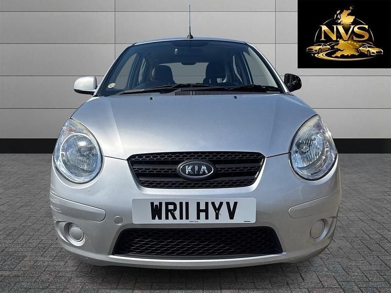 Used Kia Picanto 60 HP (44 kW) 2011 Silver Hatchback