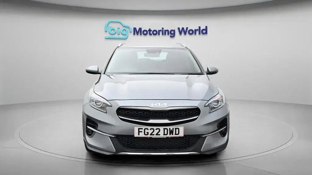 Used Kia XCeed 118 HP (86 kW) 2022 Silver SUV