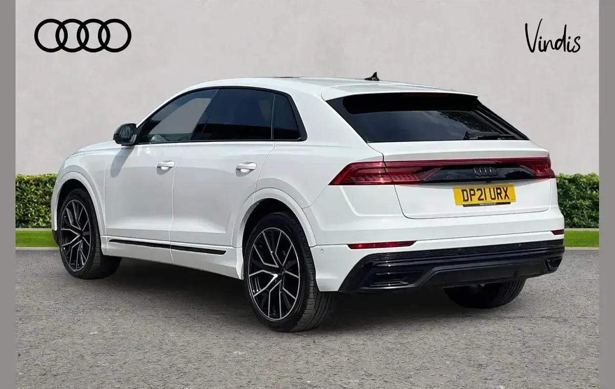 Used Audi Q8 Comfort 286 HP (210 kW) 2021 White SUV
