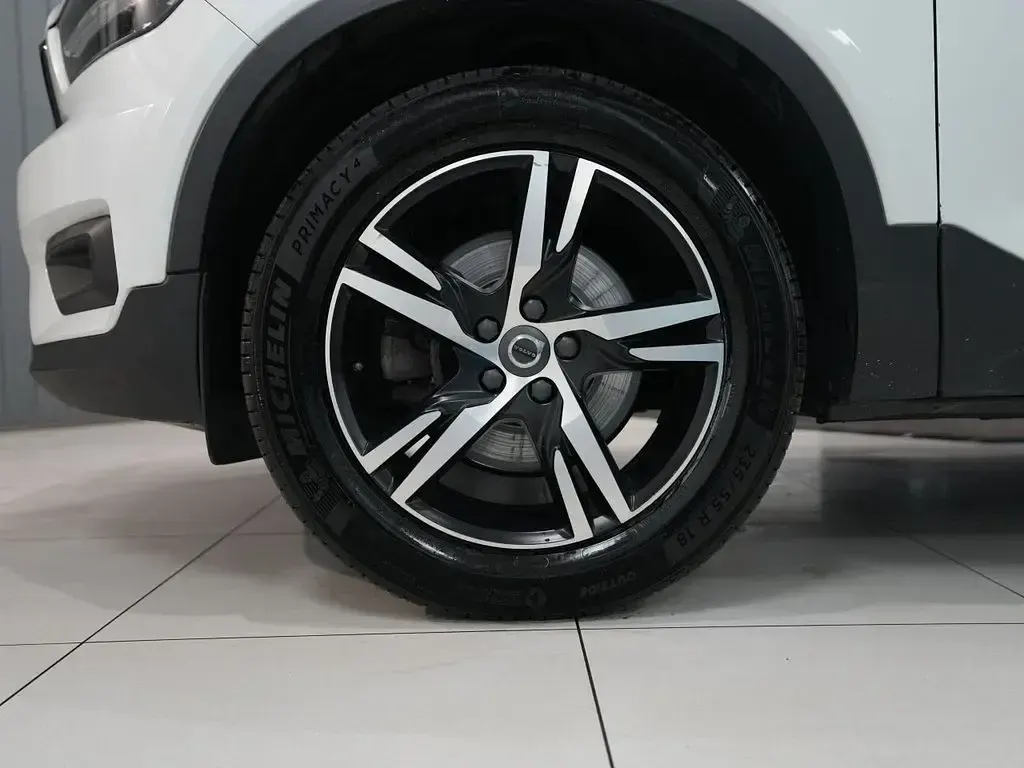 Used Volvo XC40 R-Design 2020 White SUV