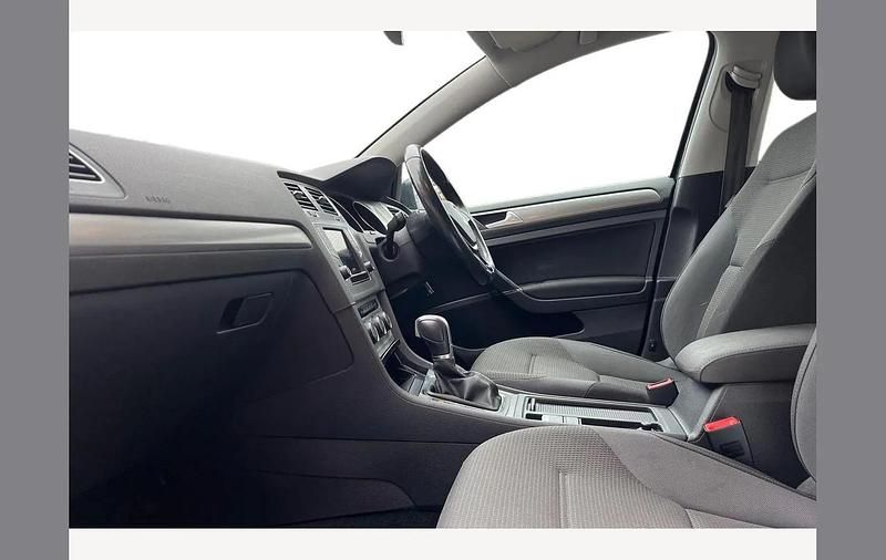 Used VW Golf VII Edition 110 HP (80 kW) 2017 Pacific blue Hatchback