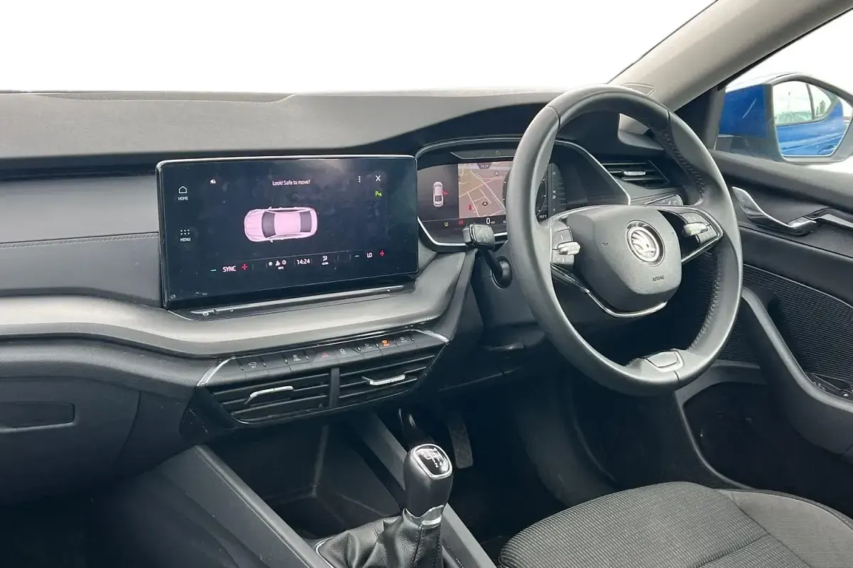 Usado Skoda Octavia SE Technology 110 CV (80 kW) 2024 Azul Utilitario