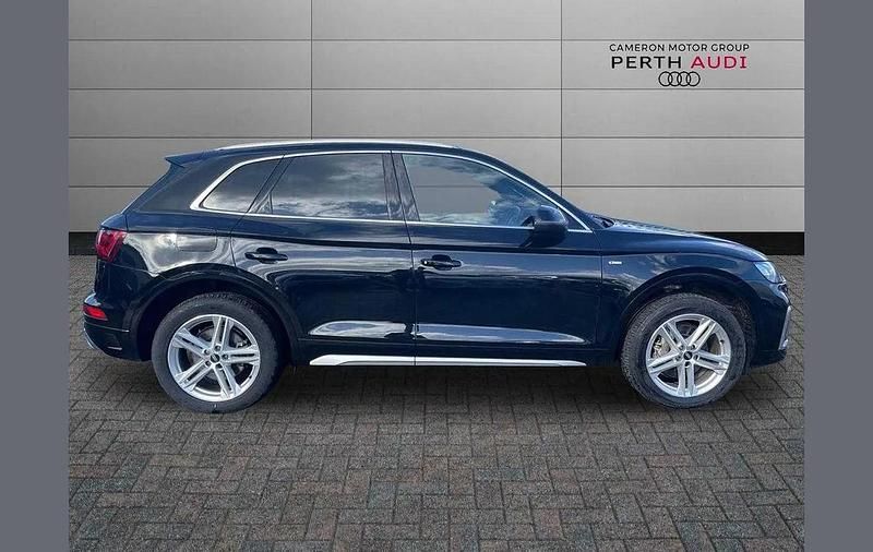 Used Audi Q5 S-Line 200 HP (147 kW) 2022 Black SUV