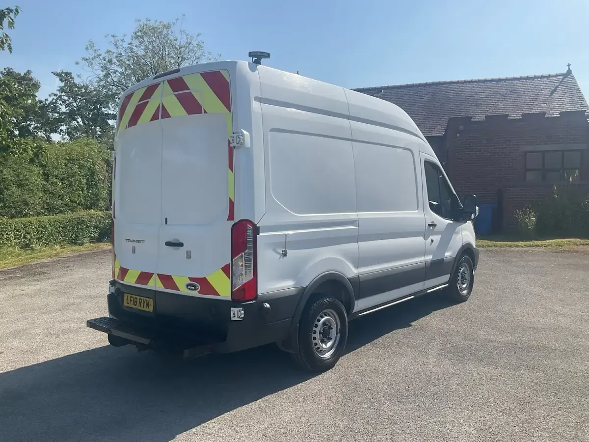 Used Ford Transit 130 HP (95 kW) 2018 White Van