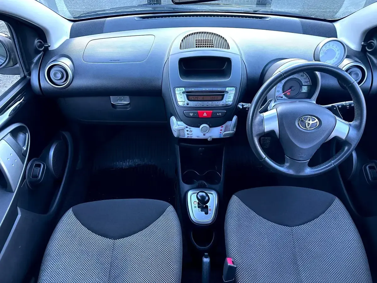 Used Toyota Aygo 68 HP (50 kW) 2012 Black Hatchback