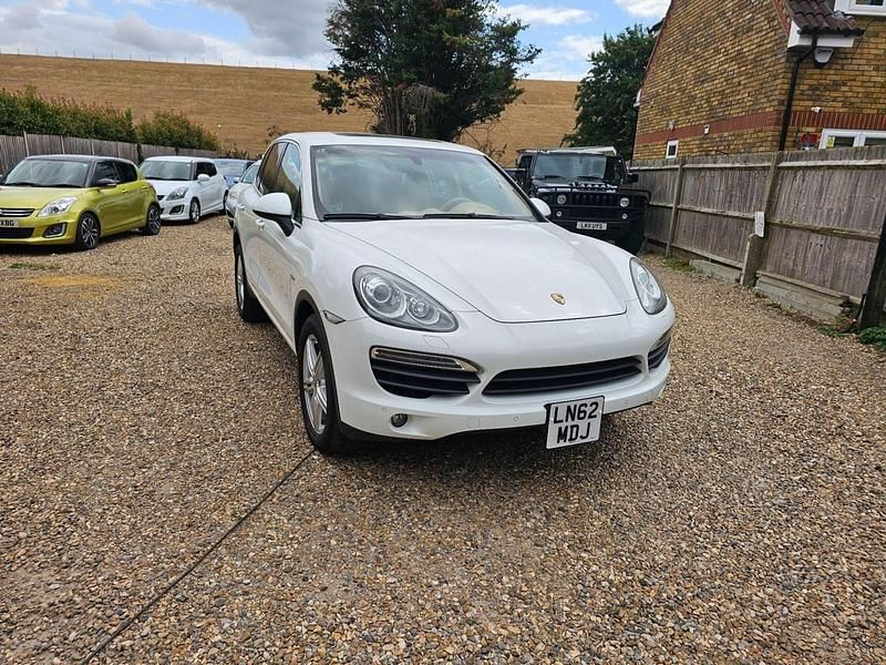 Used Porsche Cayenne 2025 White SUV