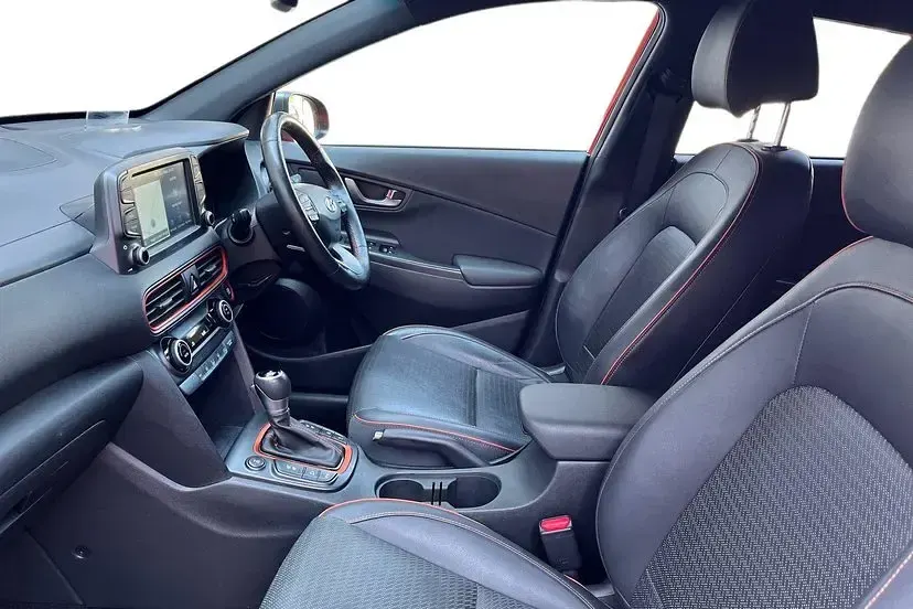 Used Hyundai Kona Premium 175 HP (128 kW) 2018 Dark knight SUV