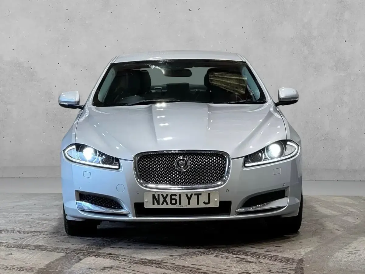 Used Jaguar XF Premium Luxury 236 HP (173 kW) 2012 Silver Sedan
