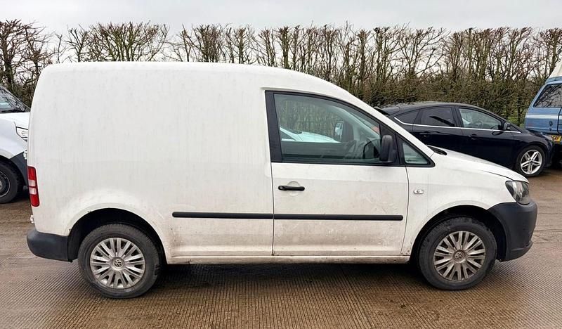 Used VW Caddy Startline 102 HP (75 kW) 2014 White MPV