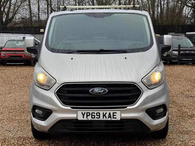 Used Ford Transit Custom Limited 130 HP (95 kW) 2019 Silver Van