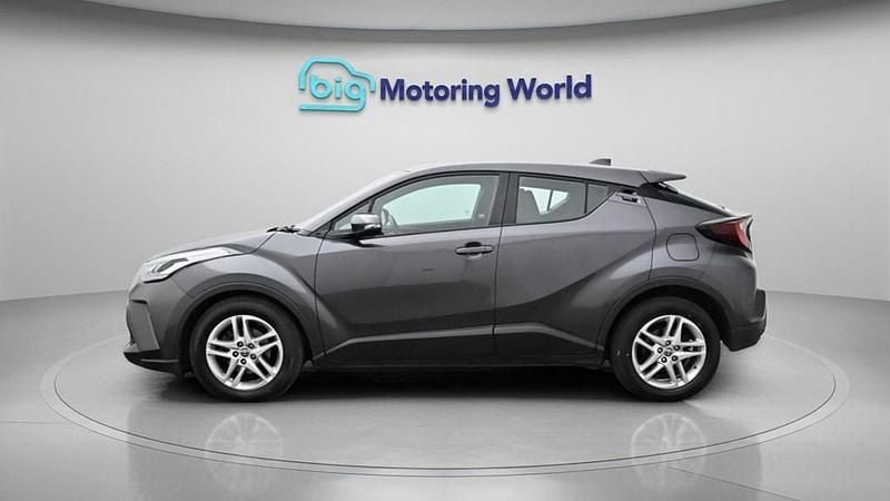 Used Toyota C-HR 122 HP (89 kW) 2023 Grey SUV