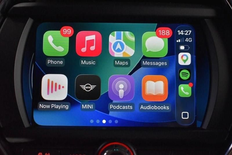 Used Mini Cooper Clubman 136 HP (100 kW) 2018 Red Estate