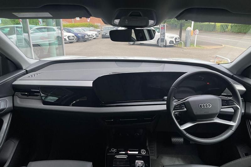 Used Audi Q6 e-tron Sport 225 kW (306 HP) 2025 White SUV