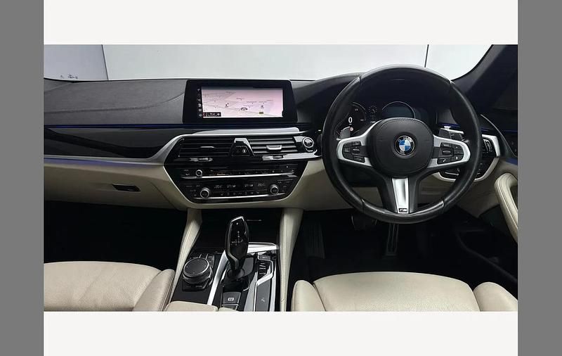 Used BMW 520 M Sport 190 HP (139 kW) 2017 Black Sedan