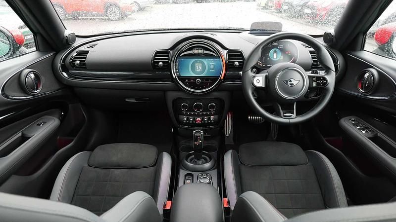 Used Mini John Cooper Works Clubman 302 HP (222 kW) 2023 Green Estate